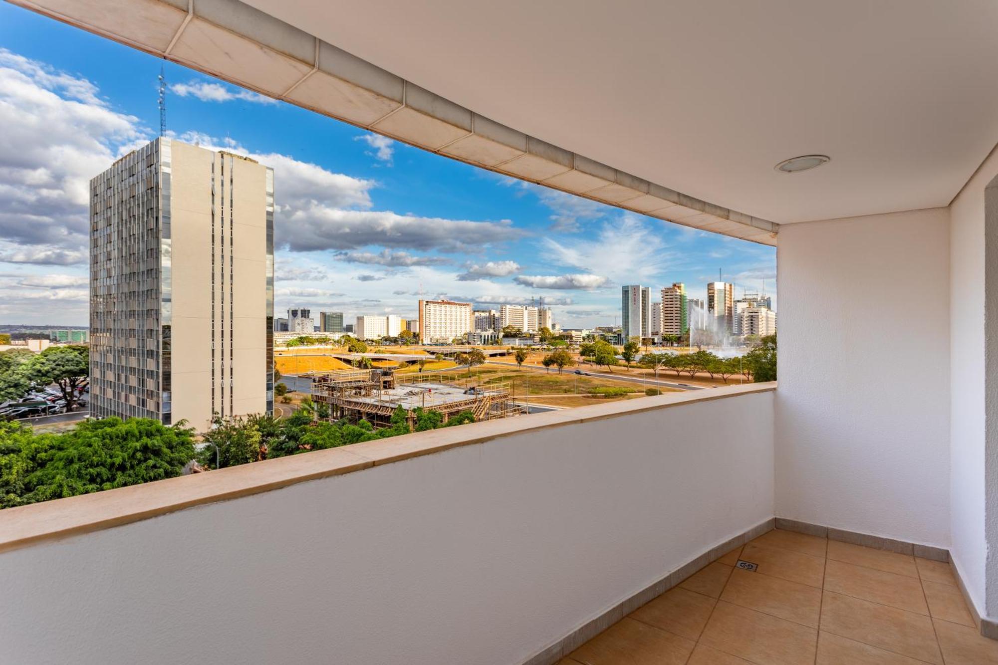 Flat 50m2 Com Varanda Aparthotel Brasilia