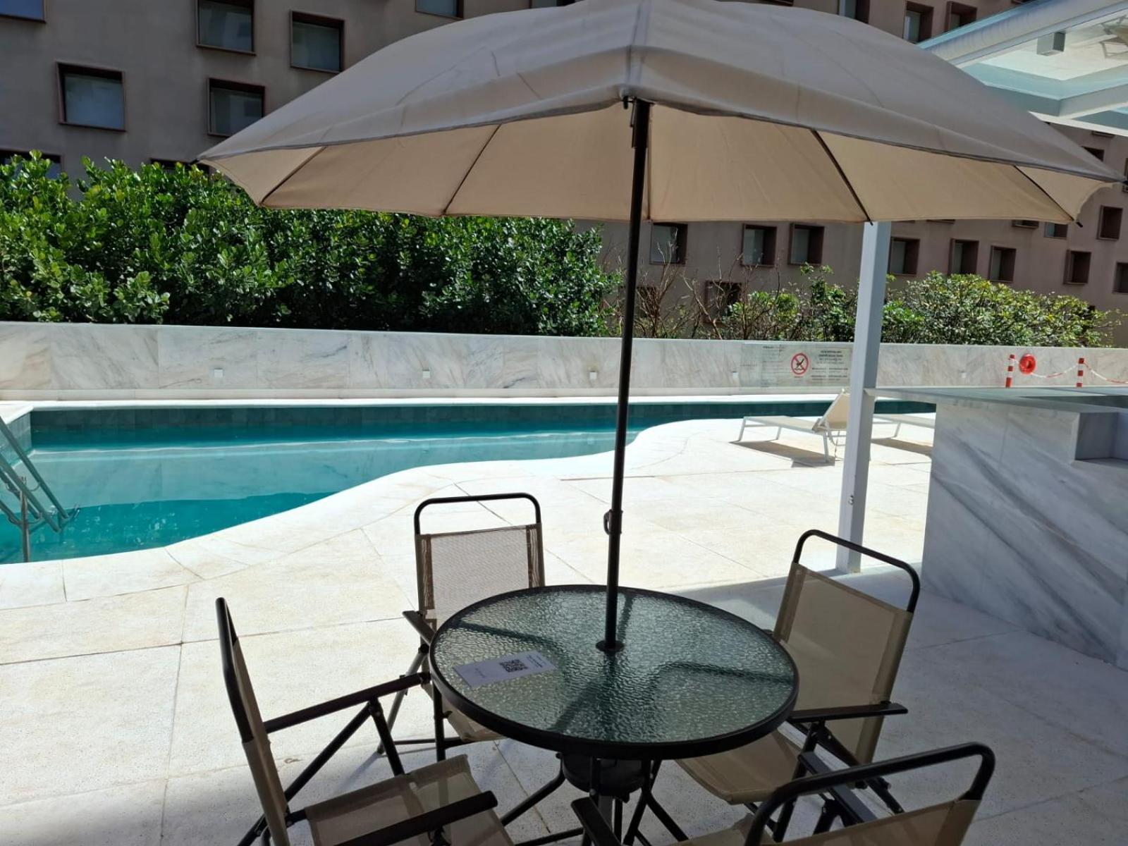 Flat 50m2 Com Varanda Apartahotel